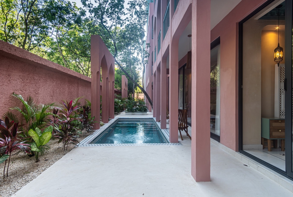 Pink Riad
