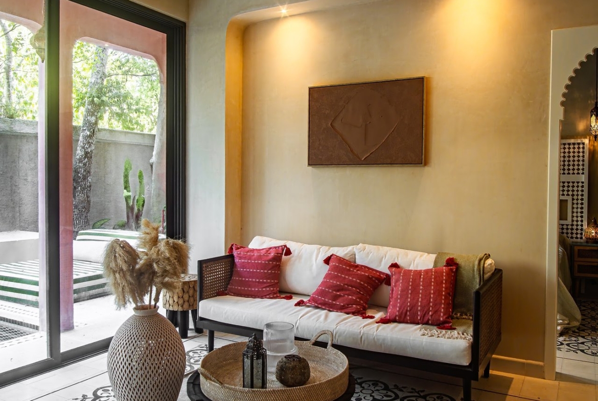Pink Riad