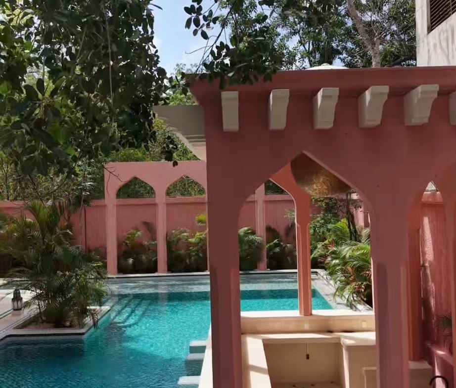 Pink Riad