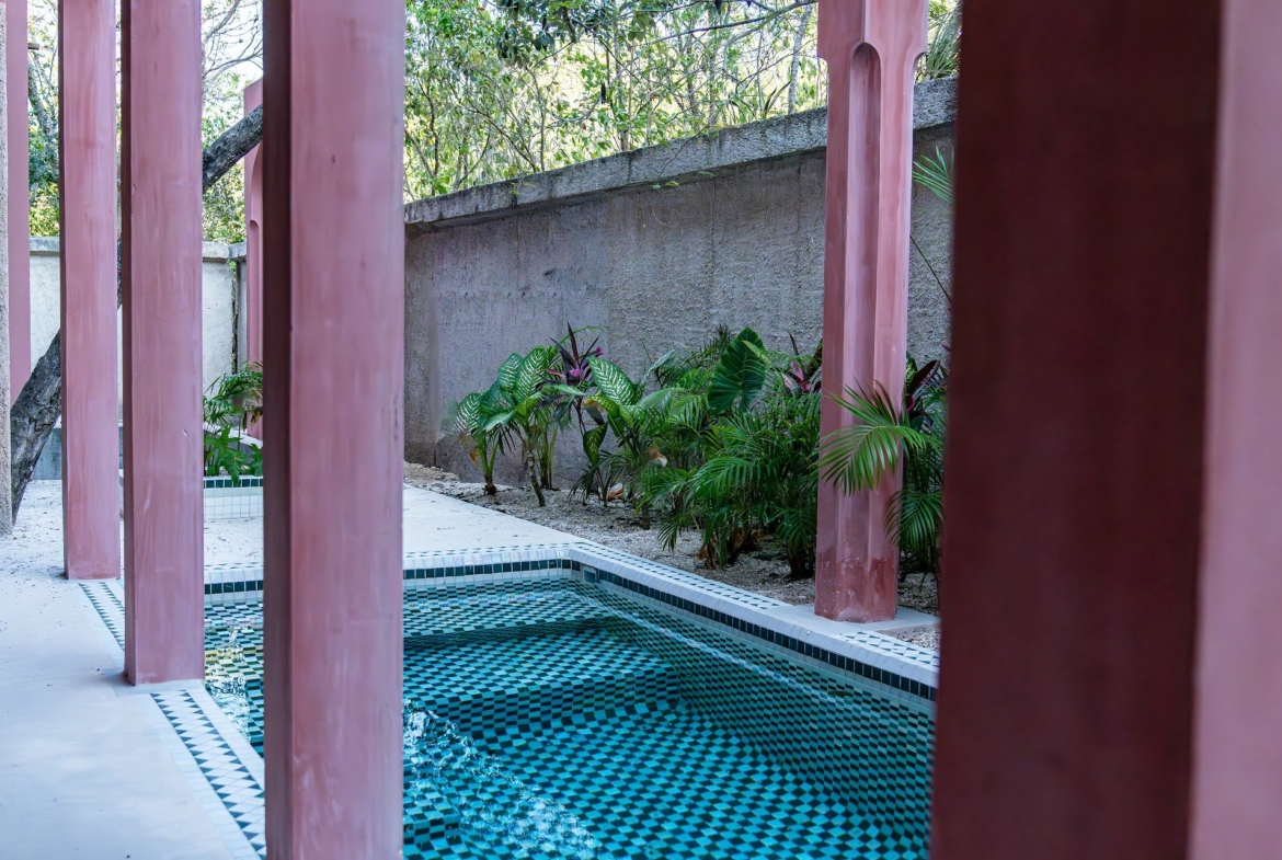 Pink Riad