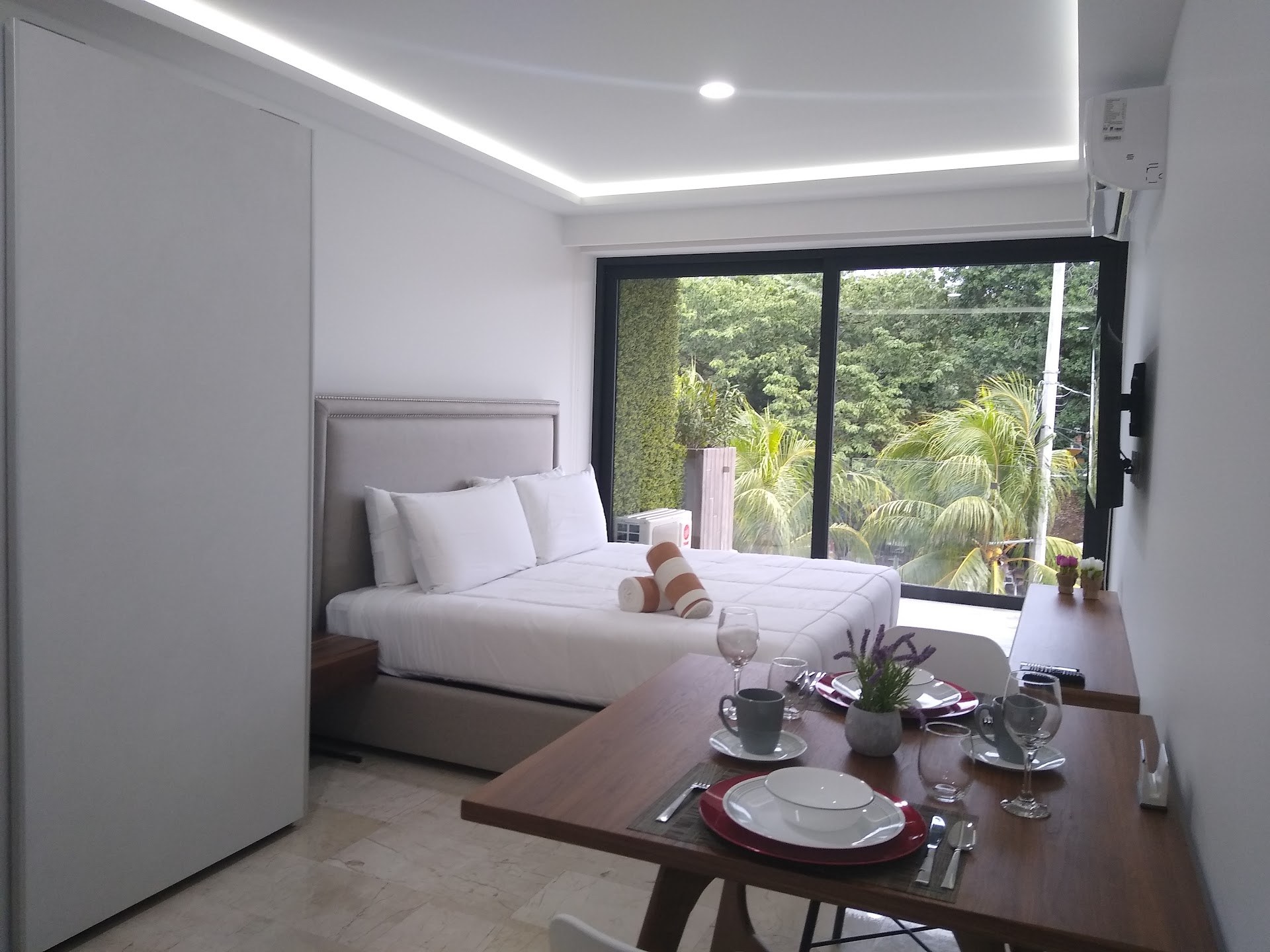 One Paralia 101A — Playa del Carmen